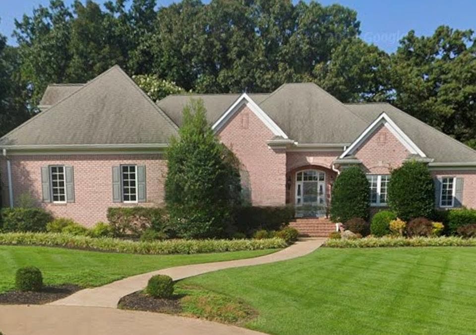 1st image of 1919 Stonegate Dr