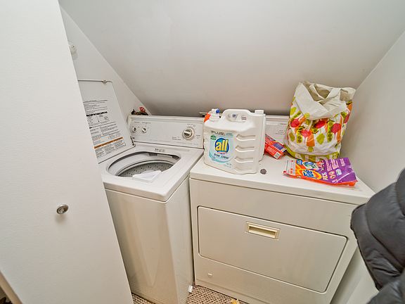 4th image of 3814 N Marshfield Ave #3