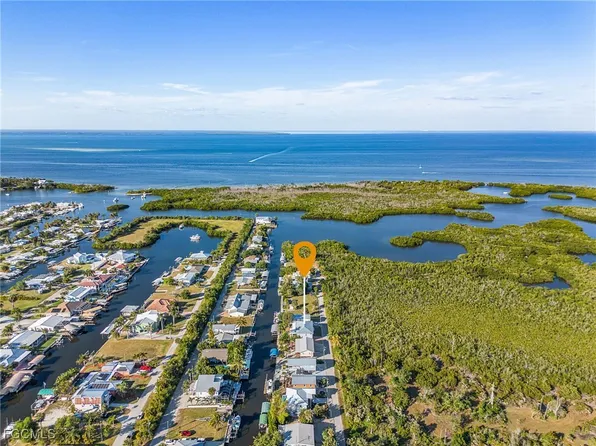 16201 Aura Ln, Bokeelia, FL 33922