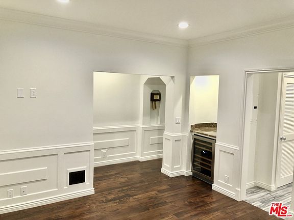 3rd image of 205 S El Camino Dr