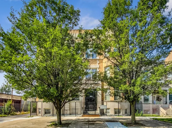 4646 S Prairie Ave #3S, Chicago, IL 60653