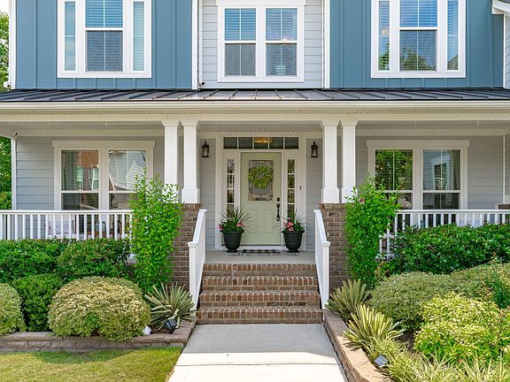 3rd image of 1813 Venezia Way