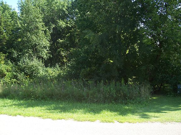 4th image of 13A24 Mustang Ln