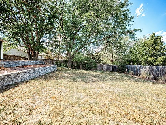 5th image of 2543 Argonne Dr