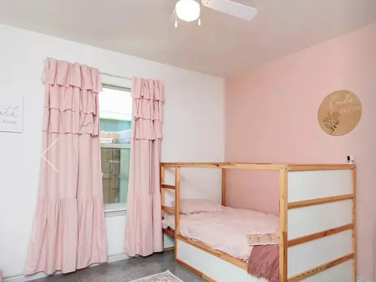 810 Freedom Cir — Photo 13
