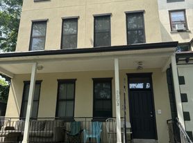3301 Baring St - 9