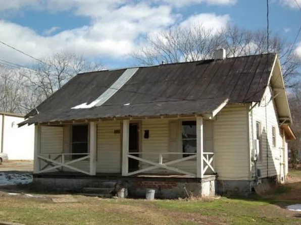 1801 Center St, Winston Salem, NC 27127