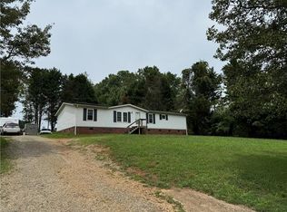 3236 Fishing Creek Rd, North Wilkesboro, NC 28659