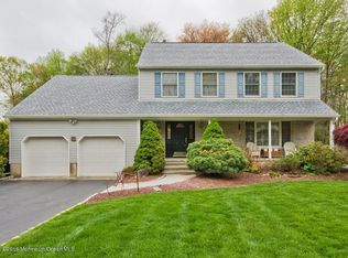 31 Timber Ln, Manalapan, NJ