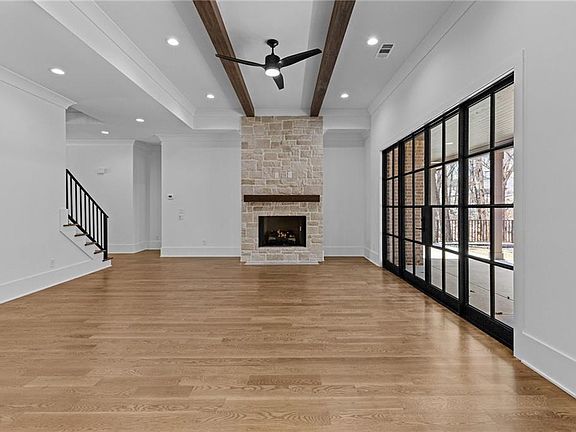4th image of 1254 Prospect Rd