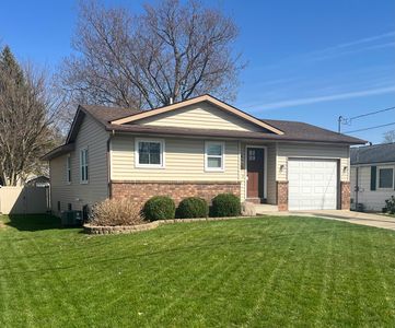 331 N Jefferson St, Zeeland, MI, 49464