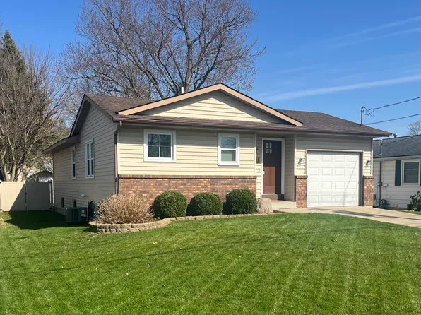 331 N Jefferson St, Zeeland, MI 49464