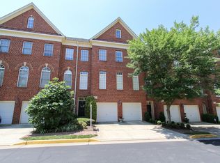 47764 Scotsborough Sq, Sterling, VA 20165