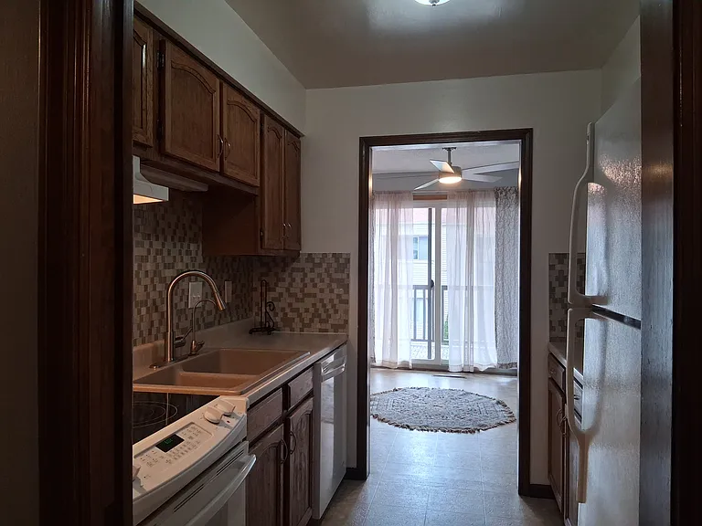 8510 Pepper Ridge Dr #8510 — Photo 8
