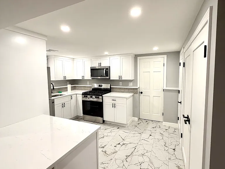 2 Blueview Rd #1 — Photo 4