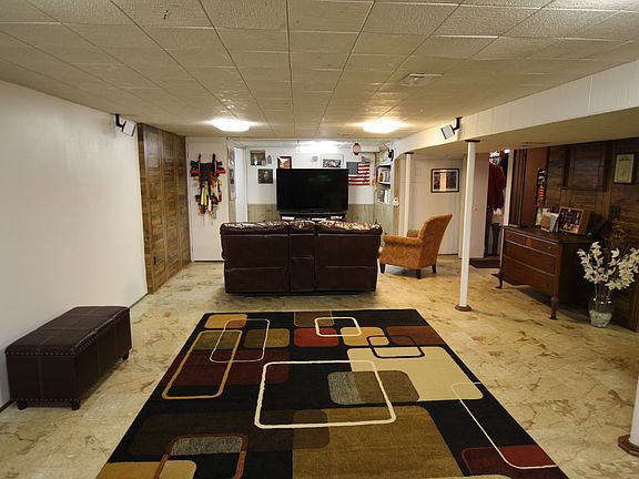 3rd image of 27845 Townley Ave