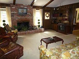 3rd image of 2826 W Pebble Beach Dr
