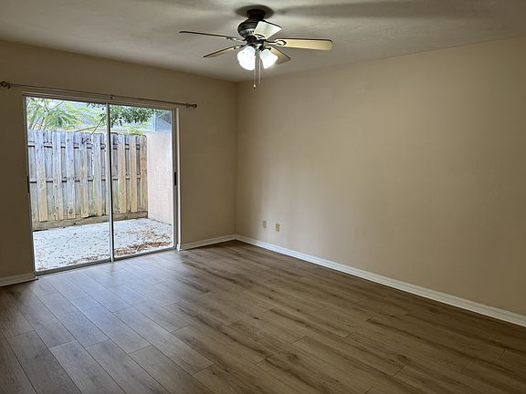 5th image of 12303 Londonderry Ln #12303