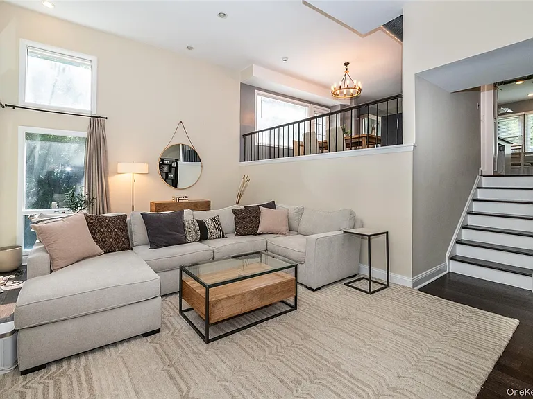 17 Edgewood Ave — Photo 13