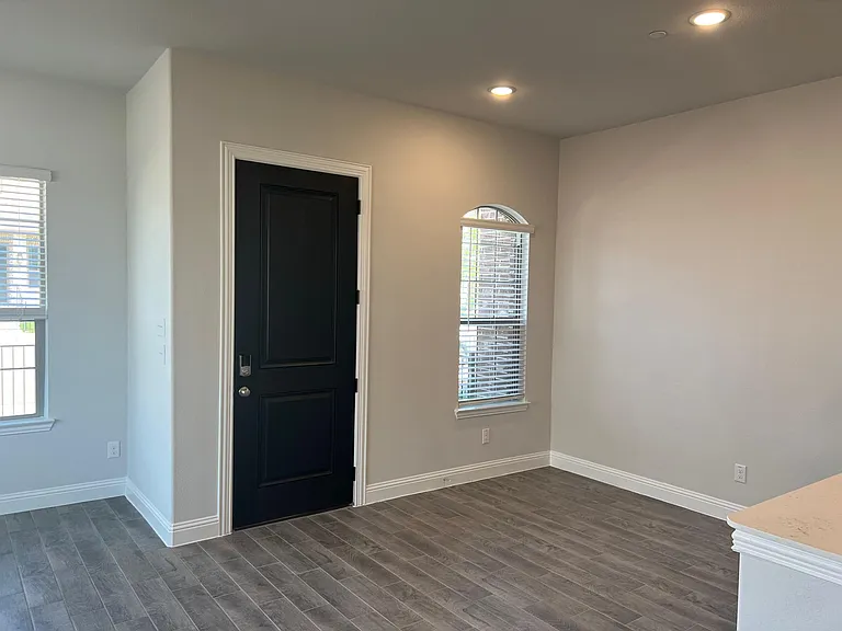 6106 Blythe Dr — Photo 13