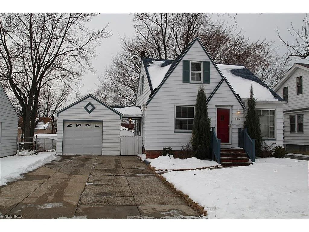 5210 Arch St photo 1