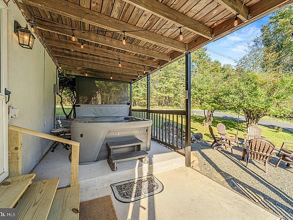 5th image of 2117 Rosemont Dr