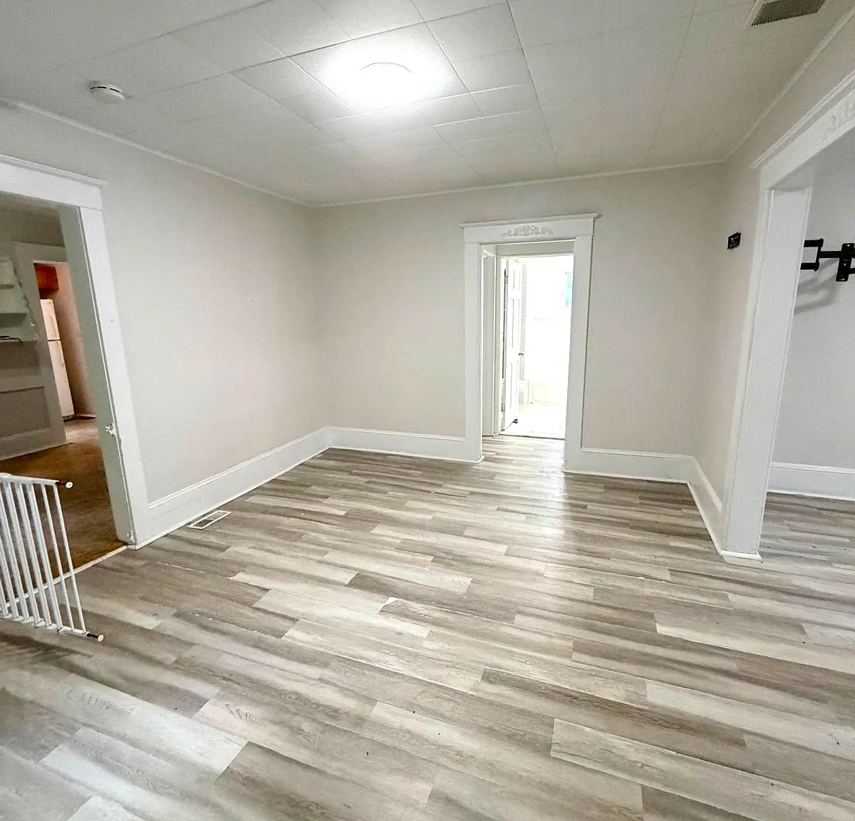 4 bed, $2,650 — Photo 3