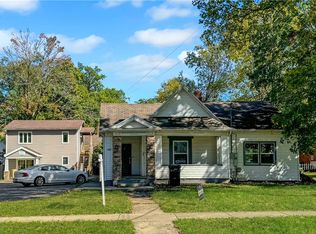 1103 & 1105 6th St, Charleston, IL 61920