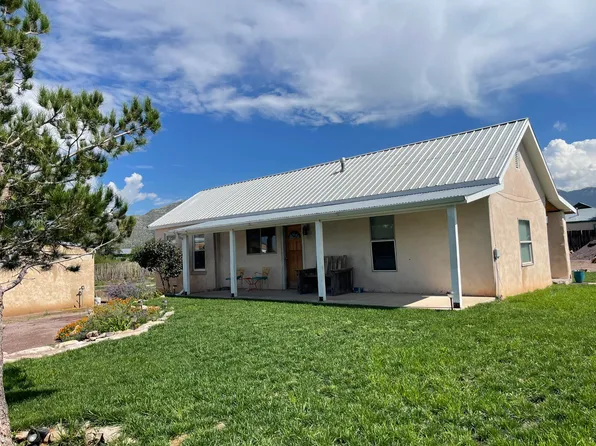 103 S Chestnut St, Magdalena, NM 87825