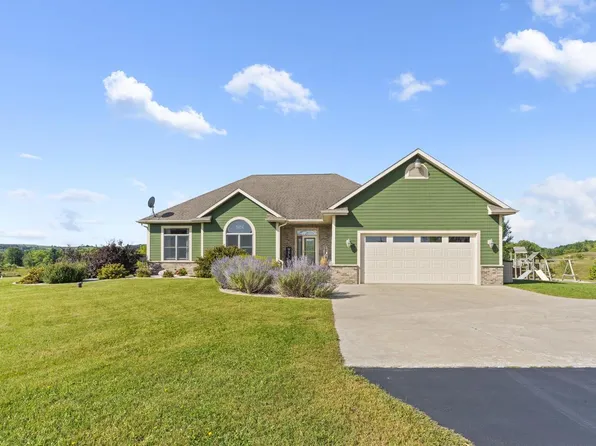 7721 Aurora ROAD, West Bend, WI 53090