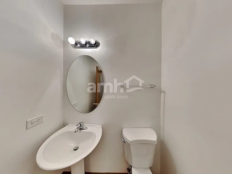 322 Abington Woods Dr — Photo 8