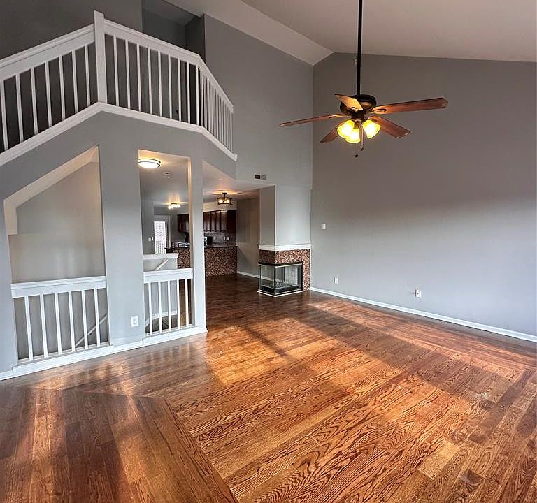 1st image of 4240 Maple St