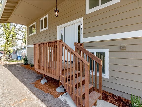 2nd image of 10217 75th Ave E