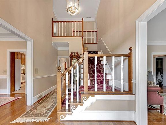 4th image of 1140 Azalea Cir SE