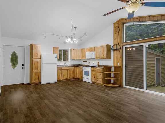 4th image of 880 Cedar Trl