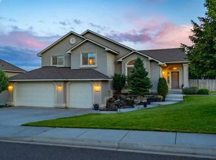 209 Bear Dr, Richland, WA 99352