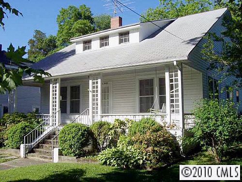 1st image of 320 N Oak St