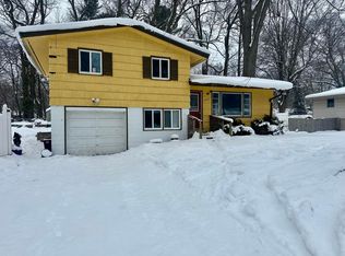 1055 Horton Rd, Muskegon, MI 49445