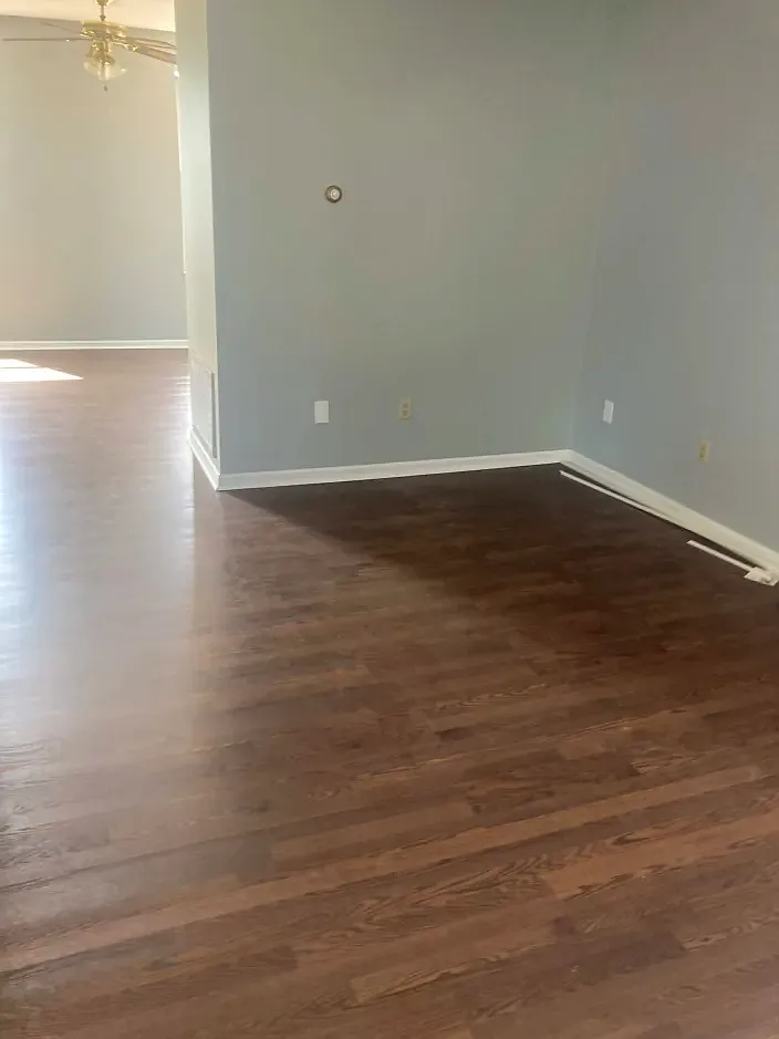 Building Photo - 4501 Vine St #4