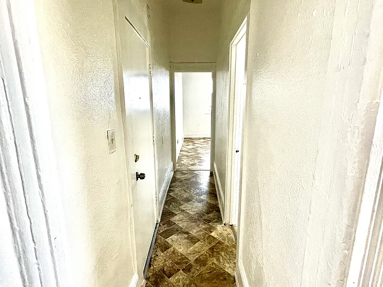 1321 Peralta St #10 — Photo 6