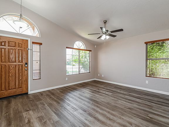 5th image of 675 W Princeton Ave