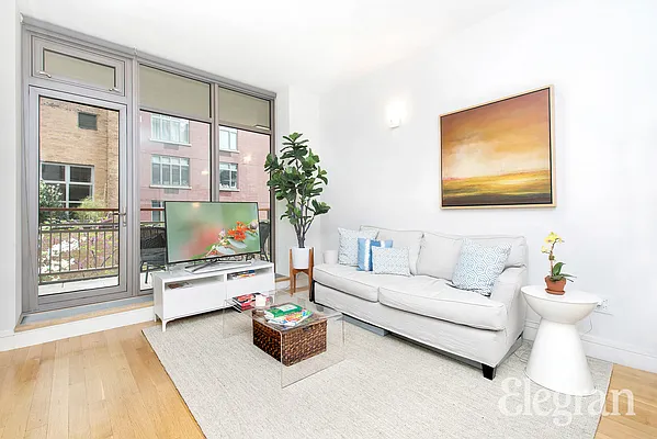 Sold by (Legacy) Elegran | media 2