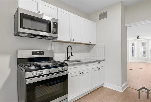 35 E Collom St — Photo 9