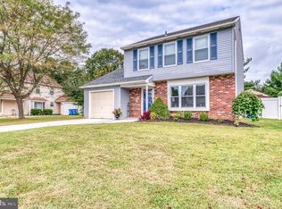 161 Lake Dr, Atco, NJ 08004