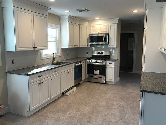 2nd image of 124 Pension Rd