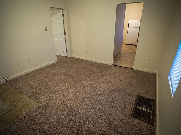 2nd image of 917 Elk St #1