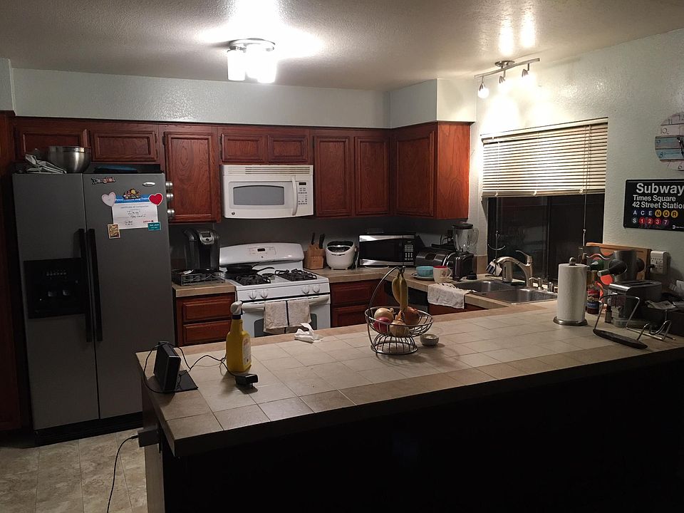 2nd image of 2517 Via Naranja