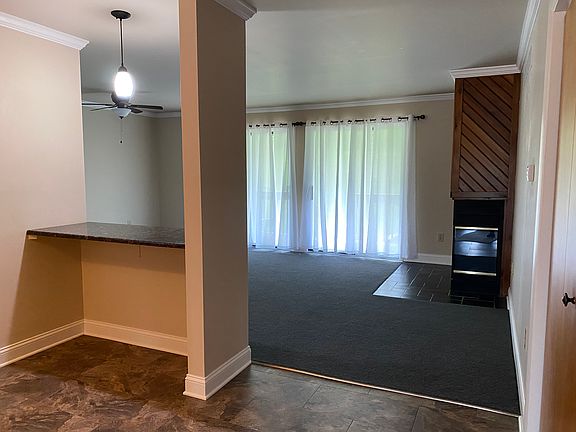 Living room, kitchen/bar area