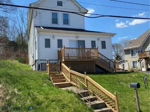 5704 Lauder St, Pittsburgh, PA 15207