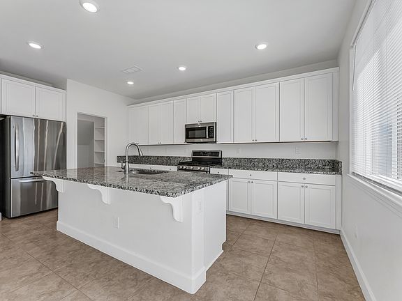 3rd image of 1107 Winter Hawk Way